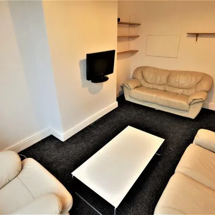 Rent this 4 bed house on Beechwood Grove in Leeds, LS4 2LT