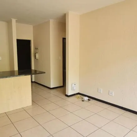 Image 7 - Black Eagle Street, Maroeladal, Randburg, 2055, South Africa - Apartment for rent