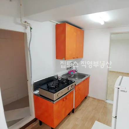Image 3 - 서울특별시 서초구 반포동 721-8 - Apartment for rent