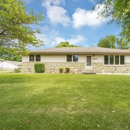 Buy this 3 bed house on 24404 South Valley Drive in Channahon, IL 60410