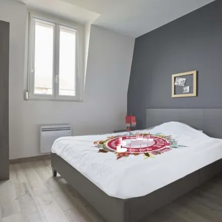 Rent this 2 bed room on 11 Avenue Jean Jaurès in 51100 Reims, France