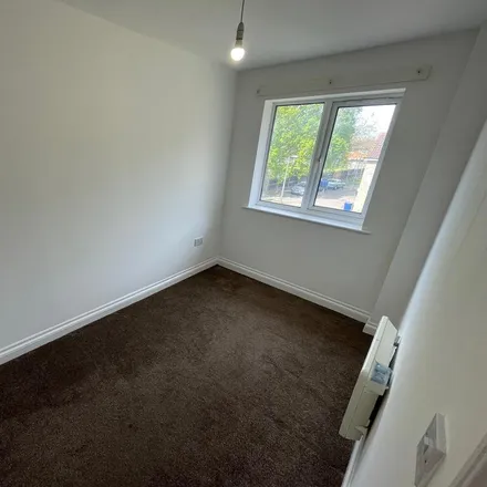 Image 6 - Corran Way, South Ockendon, RM15 6AH, United Kingdom - Apartment for rent