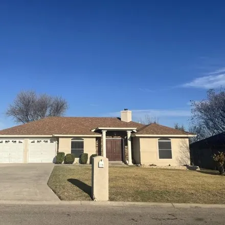 Rent this 4 bed house on 126 Horseshoe Bend in Del Rio, TX 78840