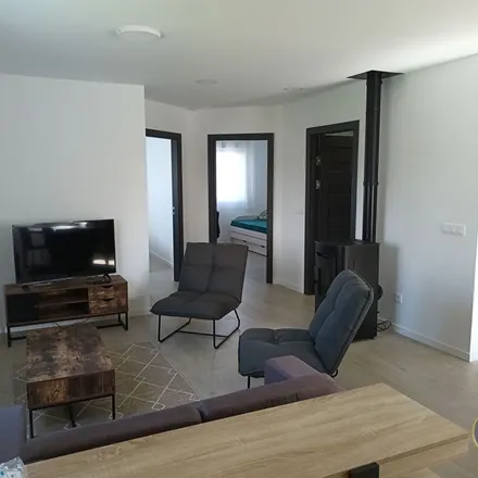 Rent this 3 bed apartment on 29 Place du Général de Gaulle in 56230 Questembert, France