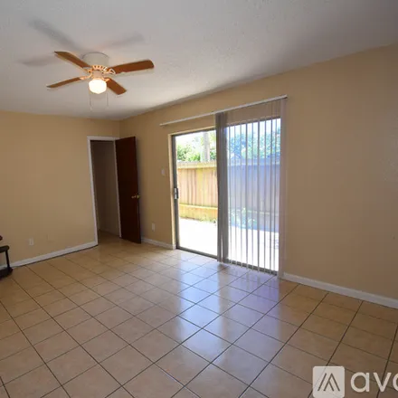 Image 5 - 2100 Breezeway Cir, Unit 3 - Townhouse for rent