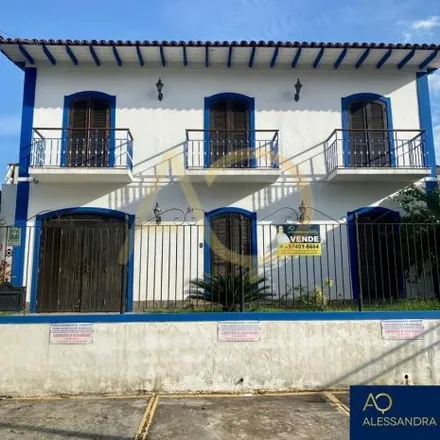 Buy this 5 bed house on Rua Noventa e Três A in Vila Santa Cecília, Volta Redonda - RJ