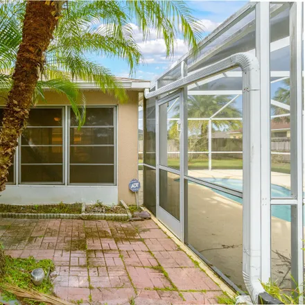Image 8 - 461 Veronica Avenue Northeast, Palm Bay, FL 32907, USA - House for sale