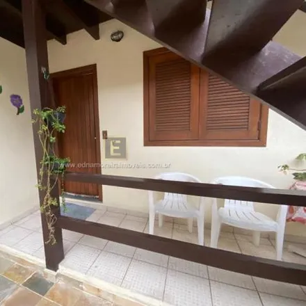 Buy this 2 bed house on Rua José Maria Gil in Cabo Frio - RJ, 28908-105