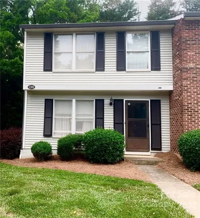 Image 1 - 1201 Scaleybark Road, Charlotte, NC 28209, USA - Townhouse for sale