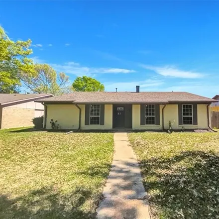 Buy this 3 bed house on 1863 Whiteoak Drive in Garland, TX 75040