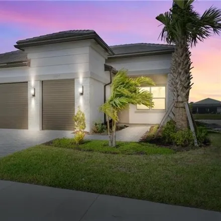 Rent this 4 bed house on Drake Lane in Collier County, FL 33964