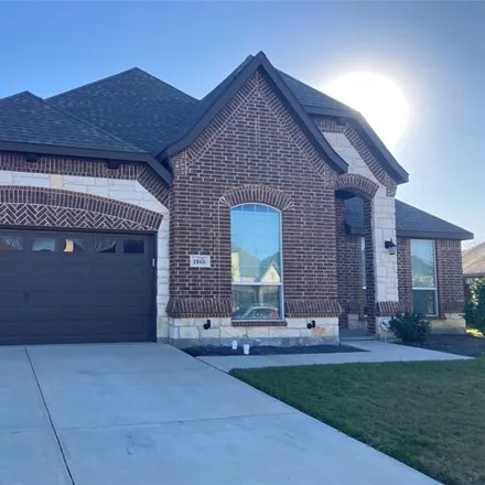 Rent this 4 bed house on 1534 Country Crest Drive in Waxahachie, TX 75165