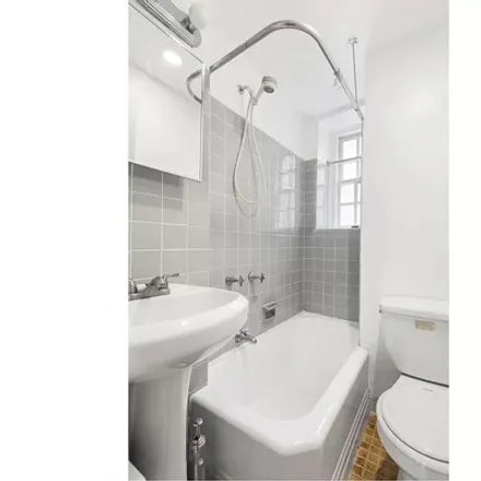 Image 5 - 508 East 78th Street, New York, NY 10075, USA - Apartment for rent