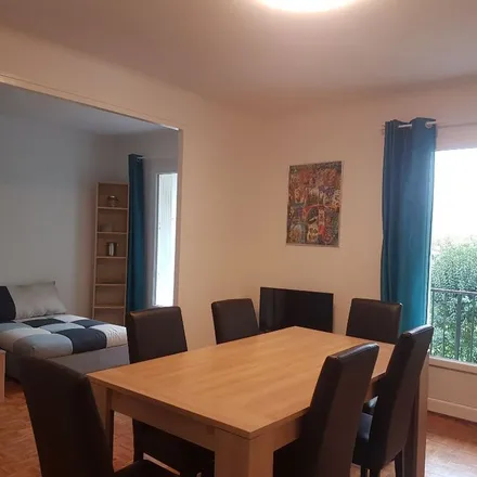 Rent this 2 bed apartment on 4 Rue du 4 Septembre in 40800 Aire-sur-l'Adour, France