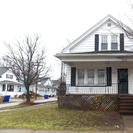 Buy this 3 bed house on 6922 13th Avenue in Kenosha, WI 53143