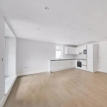 Rent this 2 bed apartment on Smitham Bottom Lane in London, CR8 3DE