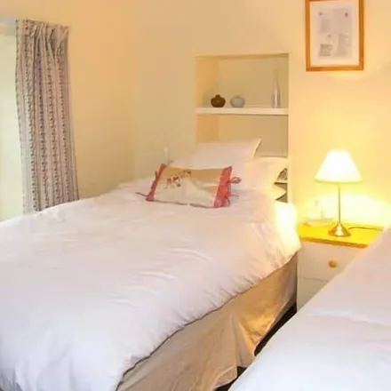 Rent this 3 bed duplex on Llanengan in LL53 7AU, United Kingdom