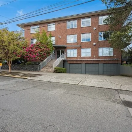 Buy this 1 bed condo on 7300 Woodlawn Avenue Northeast in Seattle, WA 98115