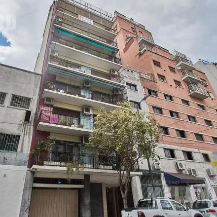 Buy this 3 bed apartment on Lambaré 886 in Almagro, C1185 ABD Buenos Aires