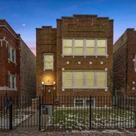 Buy this 6 bed house on 420 North Leclaire Avenue in Chicago, IL 60651