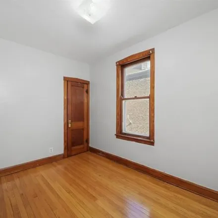 Image 8 - 4011 South Talman Avenue, Chicago, IL 60632, USA - House for rent