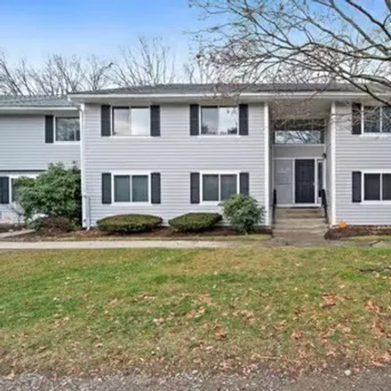 Rent this 2 bed condo on 4 Beal's Cove Road in Hingham, MA 02191