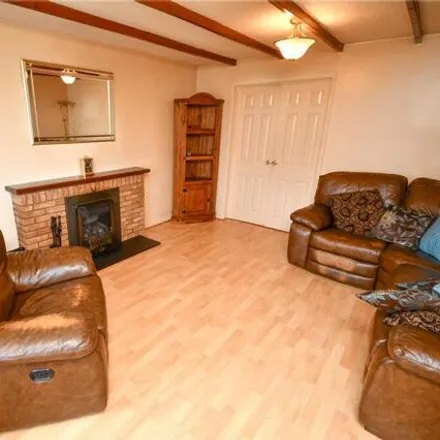 Image 2 - Keats Close, Ellesmere Port, CH66 2GA, United Kingdom - House for sale