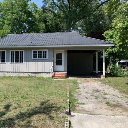 Rent this 2 bed house on 210 East Vance Street in Hammon Heights, Laurinburg