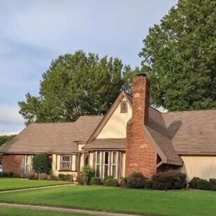 Buy this 4 bed house on 3792 Birchvale Drive in Southwind, Shelby County