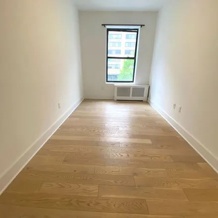 Rent this 3 bed apartment on 230 West 97th Street in New York, NY 10025