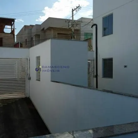 Buy this 2 bed apartment on Rua 18 in Senador Melo Viana, Coronel Fabriciano - MG