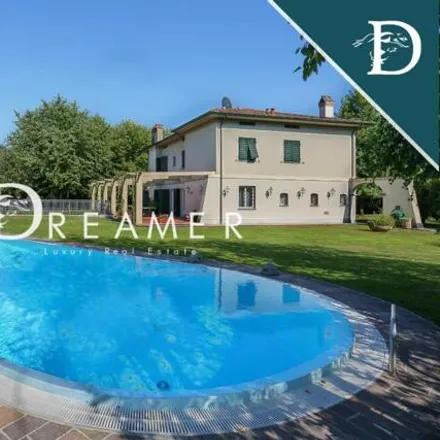 Buy this 3studio house on Via Romana in 55012 Capannori LU, Italy