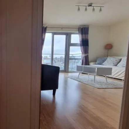 Image 7 - Gatekeepers House, Queen Mary Avenue, London, E18 2FR, United Kingdom - Room for rent