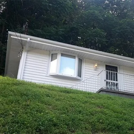 Buy this 2 bed house on 461 Crescent Avenue in Sewickley, Allegheny County