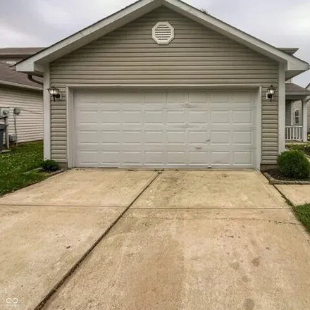 Buy this 3 bed house on 15290 Fawn Meadow Dr in Noblesville, Indiana