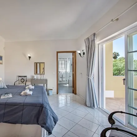Rent this 4 bed house on 8400-008 Distrito de Évora