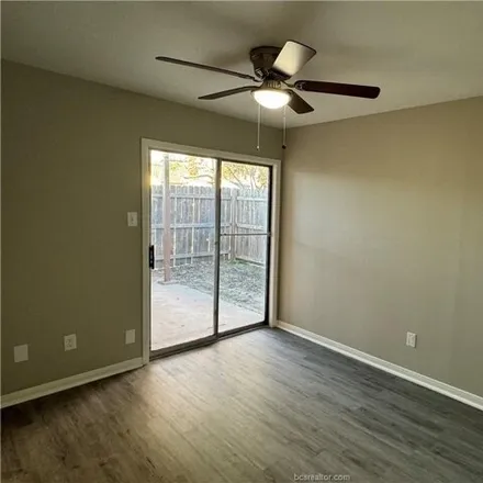 Image 9 - 983 Summer Court Circle, College Station, TX 77840, USA - Apartment for rent