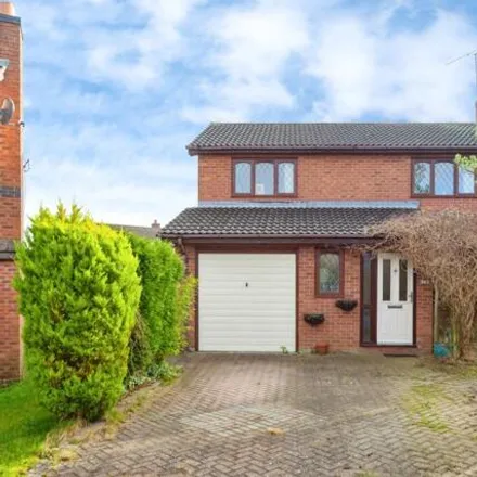 Buy this 4 bed house on Kiln Close in Buckley, CH7 2JR