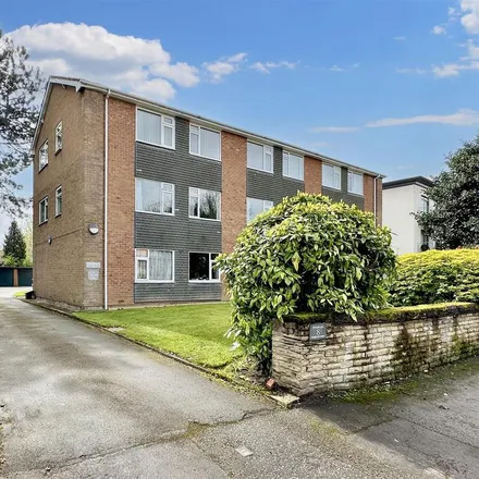 Image 1 - Holme Lea, Sale, M33 2BJ, United Kingdom - Apartment for rent