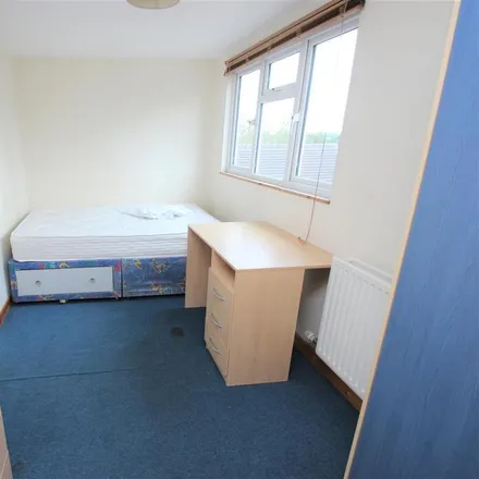 Image 4 - 131 Headley Way, Oxford, OX3 7SS, United Kingdom - Room for rent