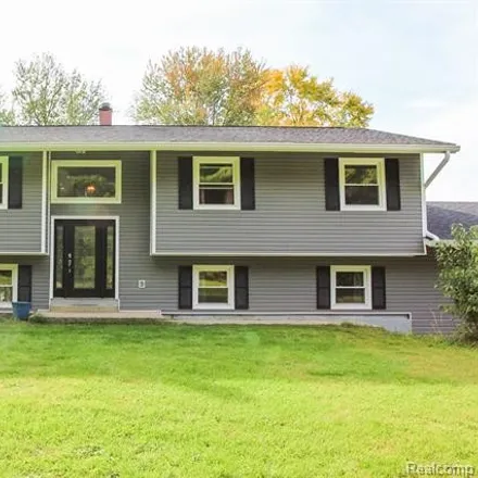 Image 2 - 3600 Bauer Road, Genoa Township, MI 48116, USA - House for sale