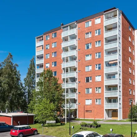 Rent this 3 bed apartment on Hartaantie 14 in 90500 Oulu, Finland