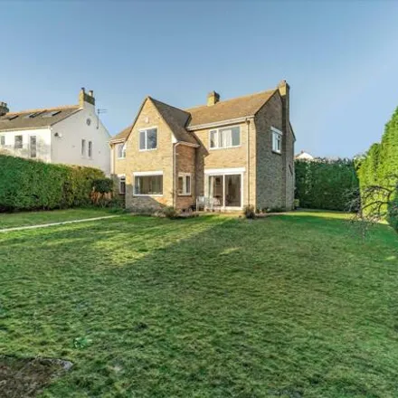 Buy this 4 bed house on 25 Harpes Road in Sunnymead, Oxford
