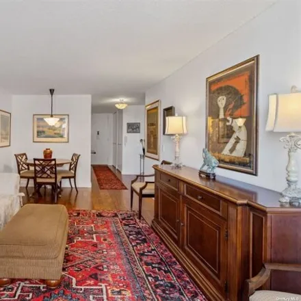 Image 6 - 1801 1st Avenue, New York, NY 10128, USA - Apartment for sale