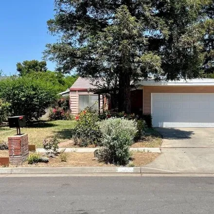 Buy this 2 bed house on 5933 East Robinson Avenue in Fresno, CA 93727