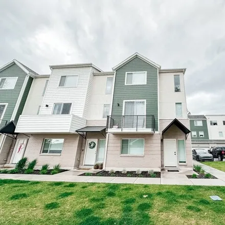 Buy this 3 bed townhouse on 537 South Fort Lane in Layton, UT 84041