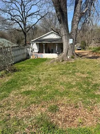 Buy this 2 bed house on 1072 Fairview Avenue in Cedartown, GA 30125