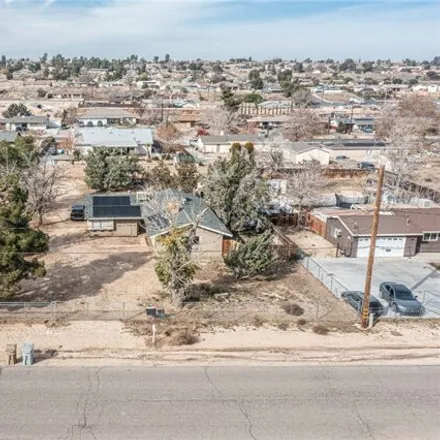 Image 3 - 7944 Chase Ave, Hesperia, California, 92345 - House for sale
