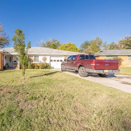 Buy this 3 bed house on 6010 Avenue V in Lubbock, TX 79412