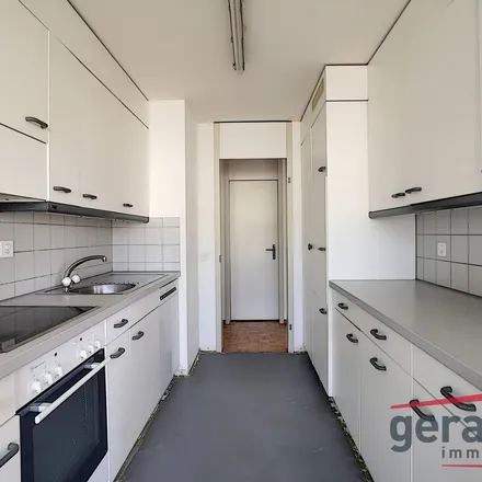 Rent this 4 bed apartment on Guex TV in Rue François-Guillimann 8, 1700 Fribourg - Freiburg